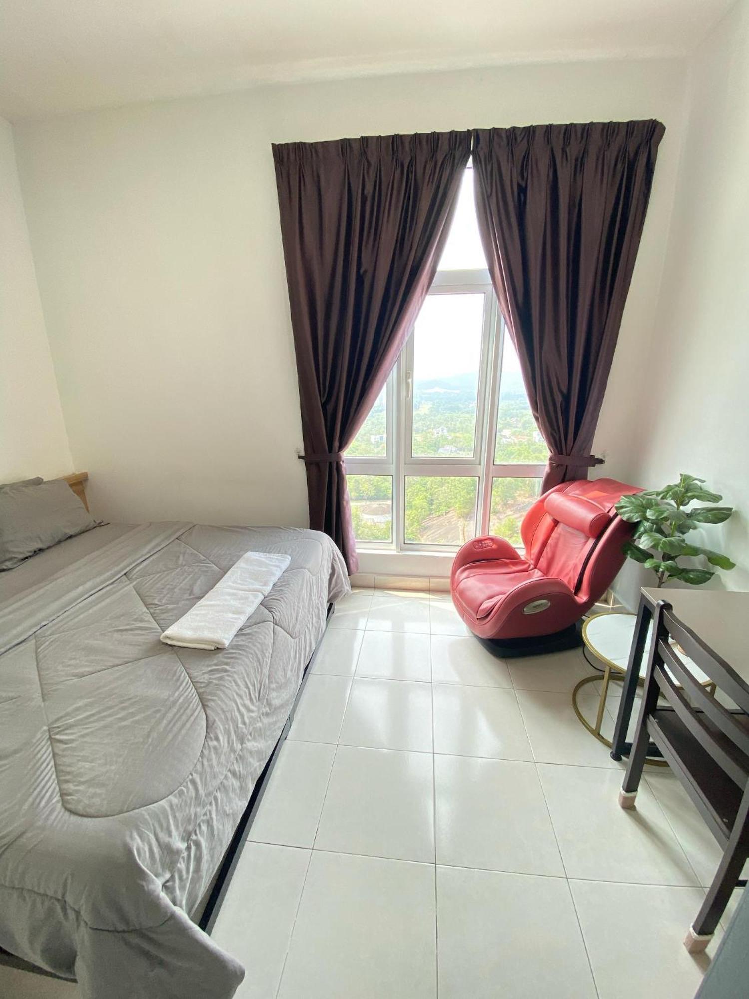 Cheapest Promo Private Studio Suites With Fullbody Massage Chair At Mesamall Nilai, 3 Km To Usim Екстериор снимка