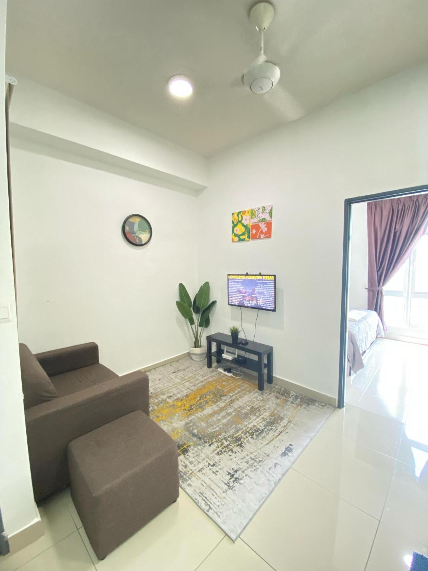 Cheapest Promo Private Studio Suites With Fullbody Massage Chair At Mesamall Nilai, 3 Km To Usim Екстериор снимка