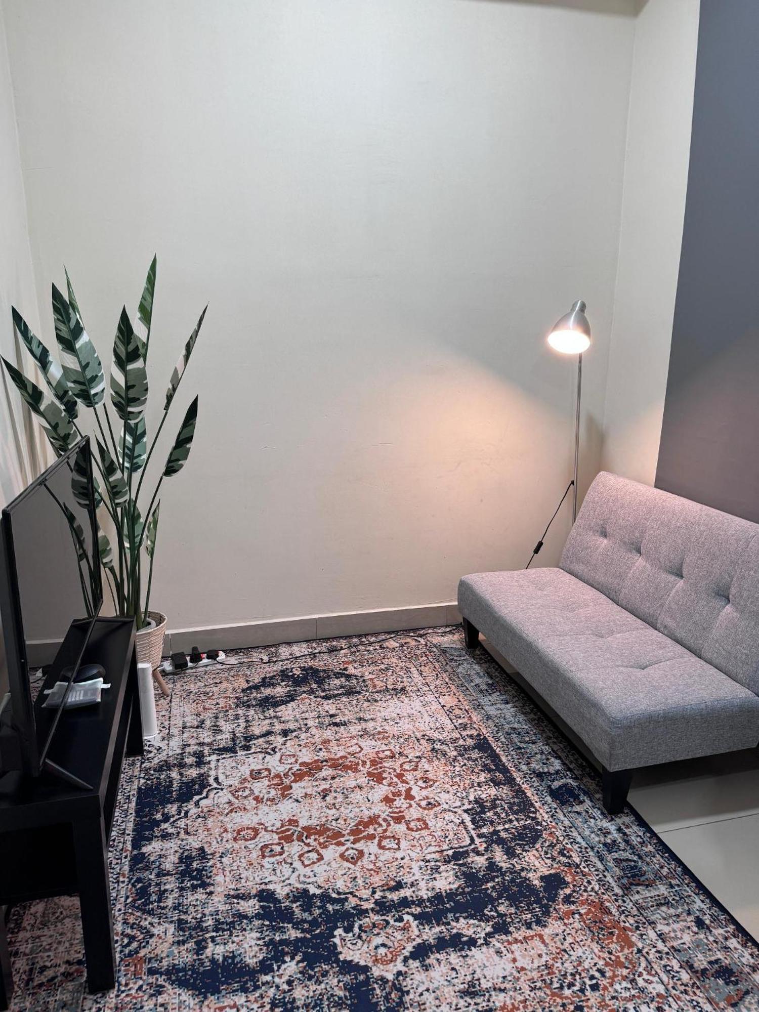 Cheapest Promo Private Studio Suites With Fullbody Massage Chair At Mesamall Nilai, 3 Km To Usim Екстериор снимка