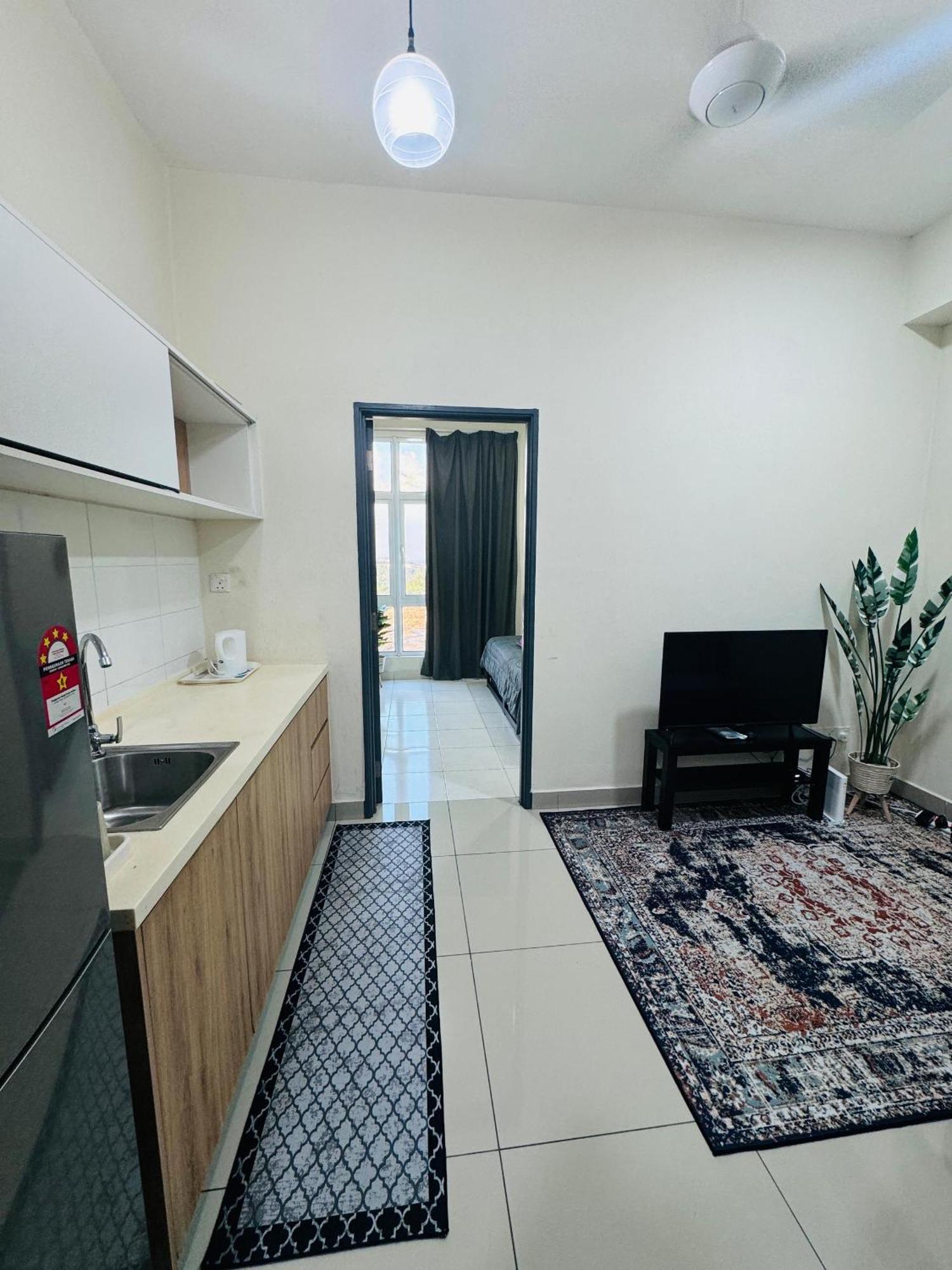 Cheapest Promo Private Studio Suites With Fullbody Massage Chair At Mesamall Nilai, 3 Km To Usim Екстериор снимка