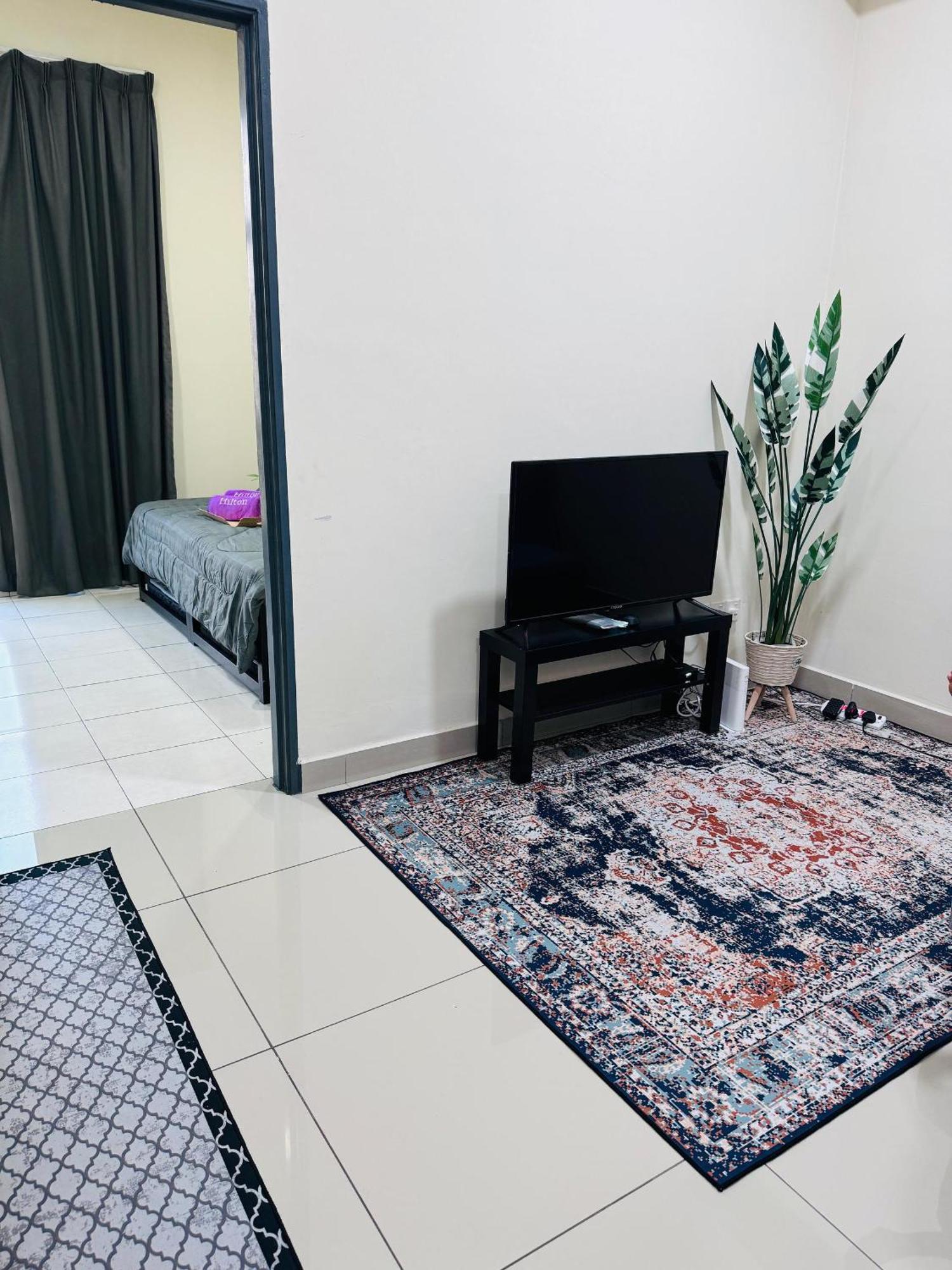 Cheapest Promo Private Studio Suites With Fullbody Massage Chair At Mesamall Nilai, 3 Km To Usim Екстериор снимка
